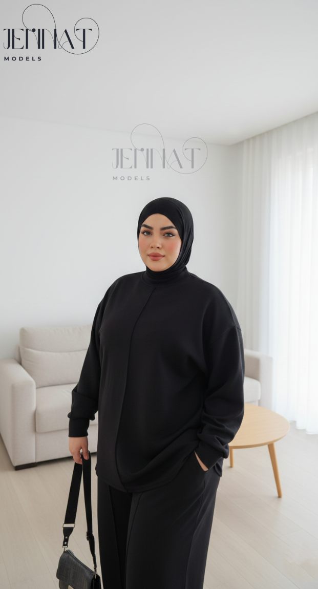 طقم نسائي واسع ومريح