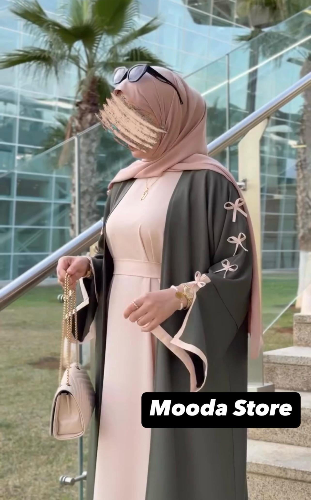 عباية راقية من قطعتين تألقي بأناقة تخطف الأنظار طوال اليوم